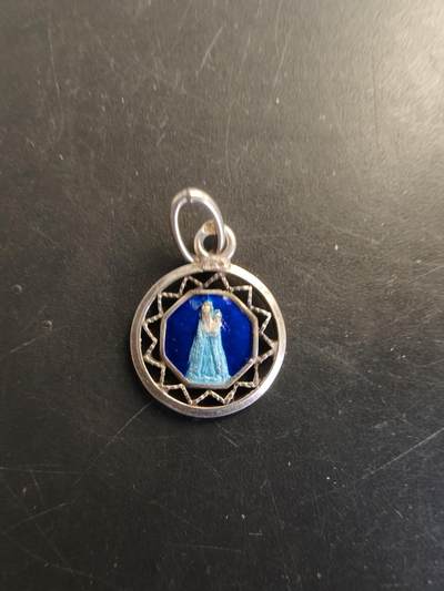 老王徽章第166期 - 法国天主教会纪念章    银质珐琅     0.8g