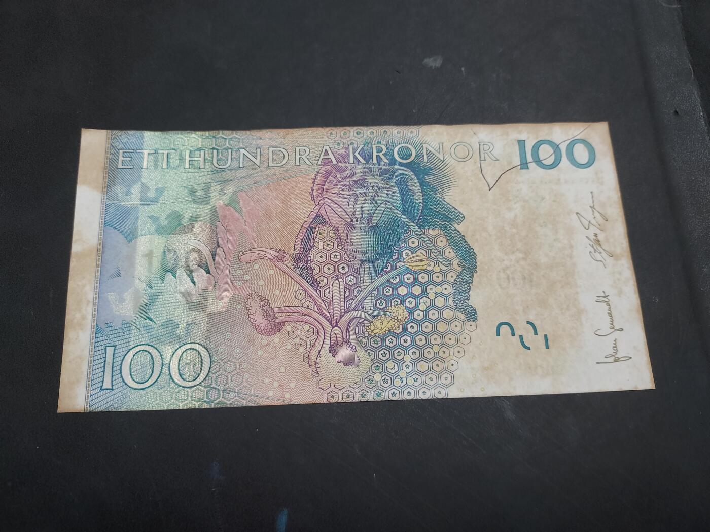 博彦收藏   12月3日 8点 钱币专场 瑞典 旧版100克朗 UNC直板 但比较黄 