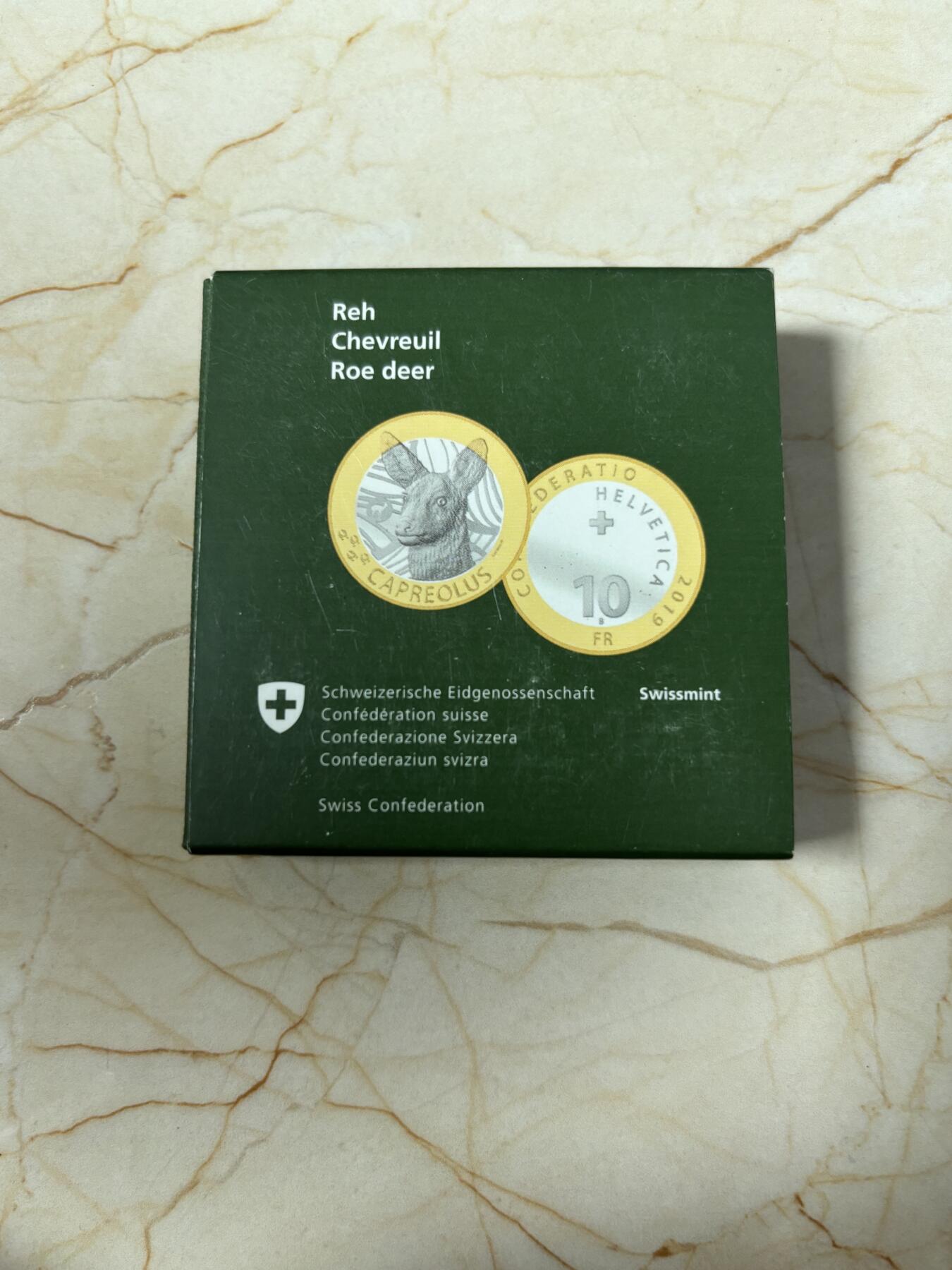 第183期拍卖 瑞士2019年森林动物系列傻狍子10法郎双色精制币，有氧化