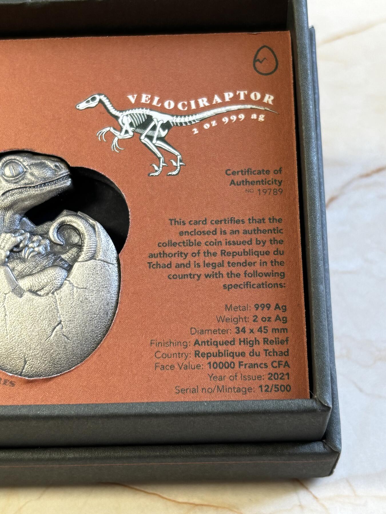 第183期拍卖 乍得2021年迅猛龙诞生2盎司高浮雕仿古异形银币，2盎司，999银，发行500枚