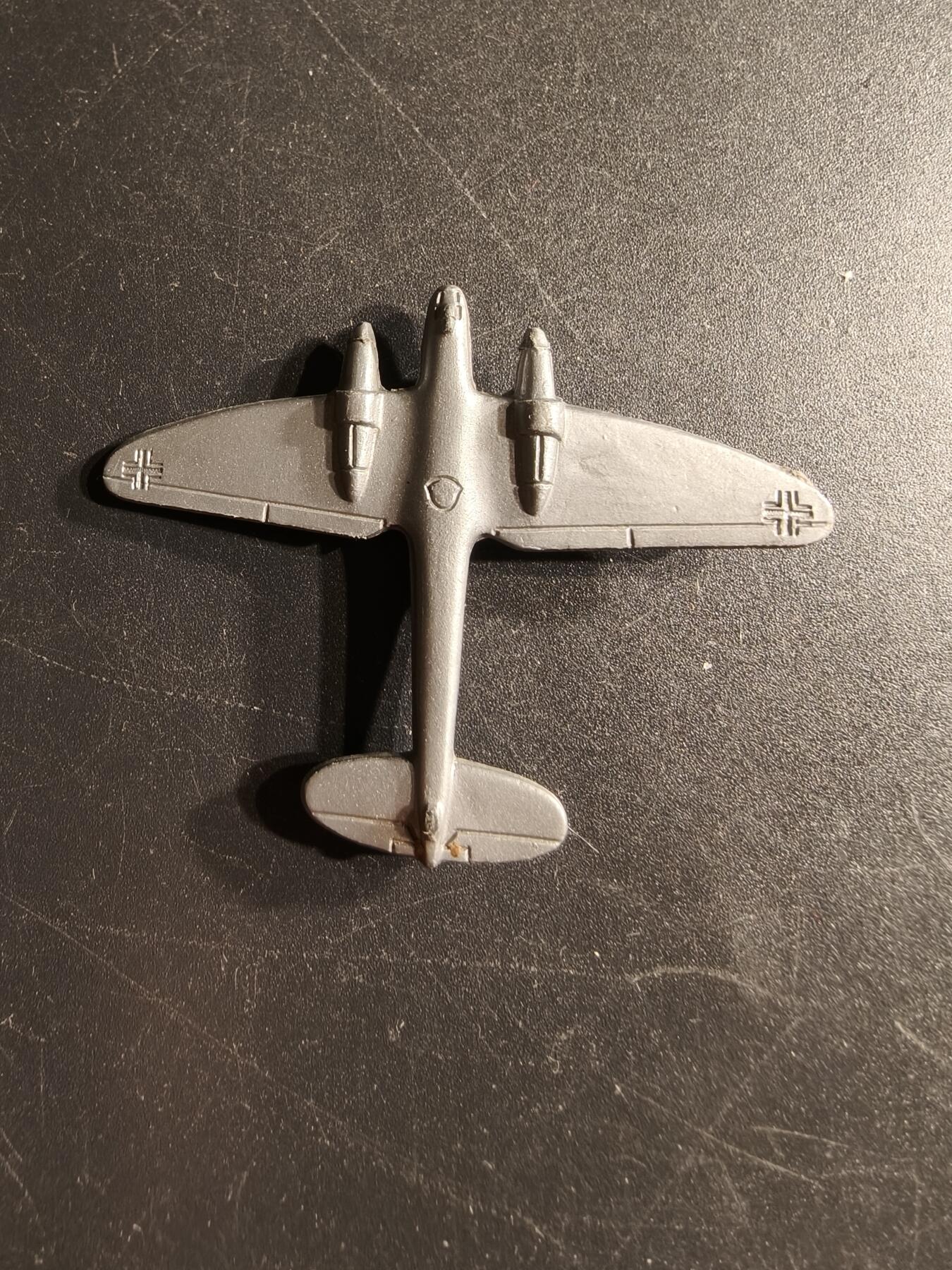 老王徽章第166期  德三空军亨克尔He 111 轰炸机证章