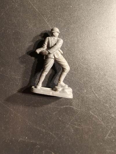 老王徽章第166期 - 德三士兵证章