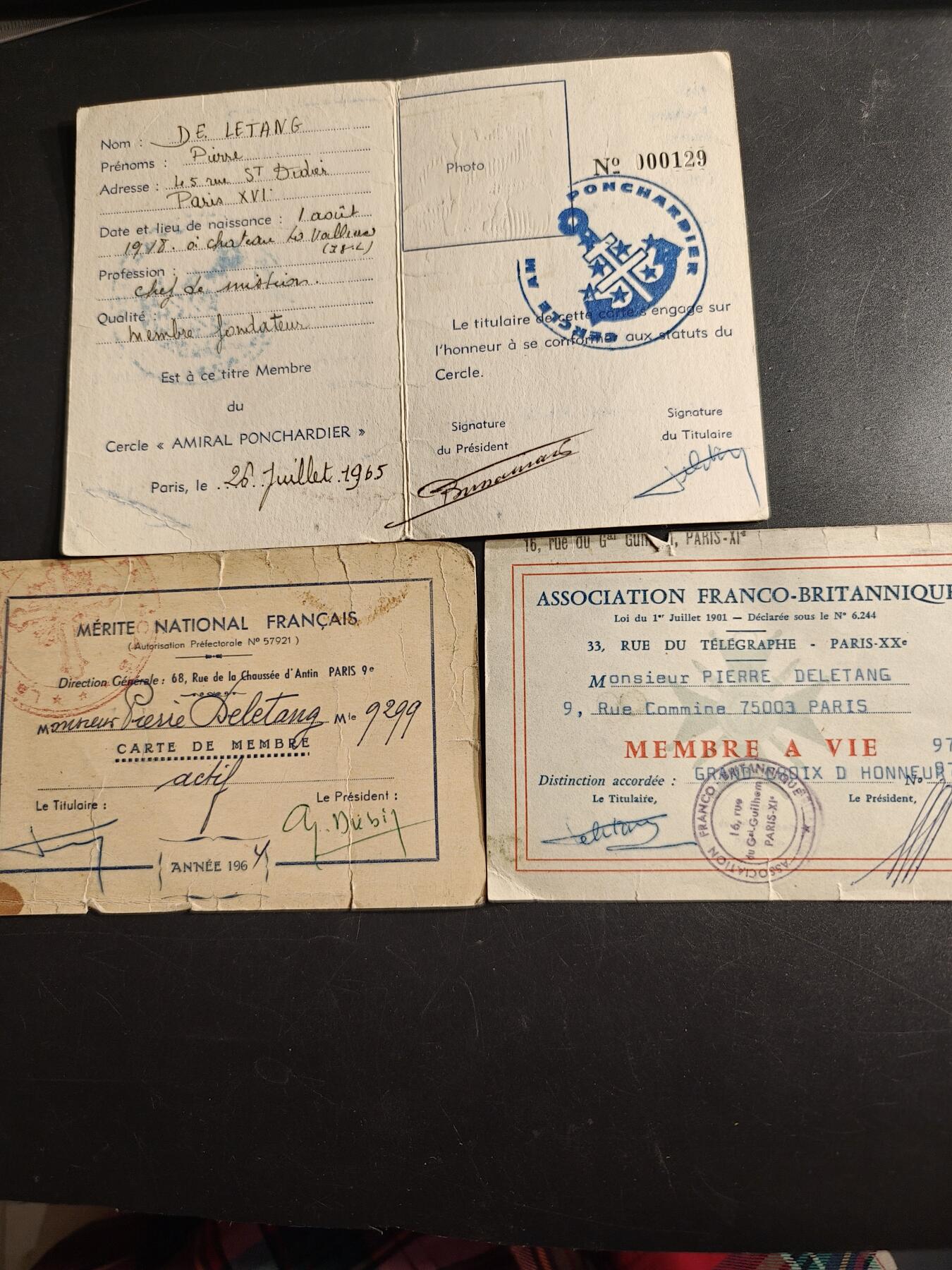 老王徽章第166期 大十字级英法友好协会勋章       带证书以及协会终身成员证      获得者为皮埃尔•德莱唐先生