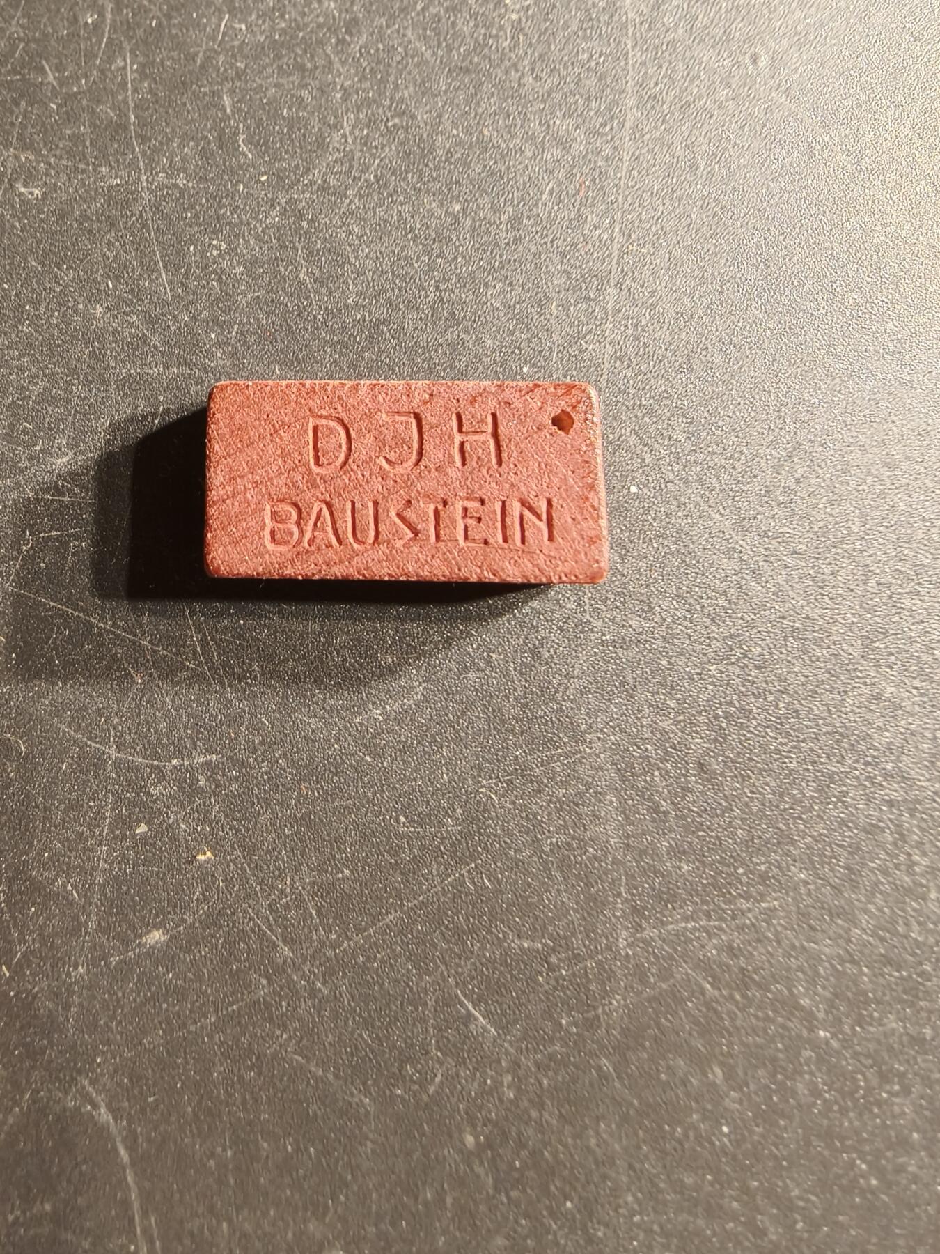 老王徽章第166期 德三WHW证章