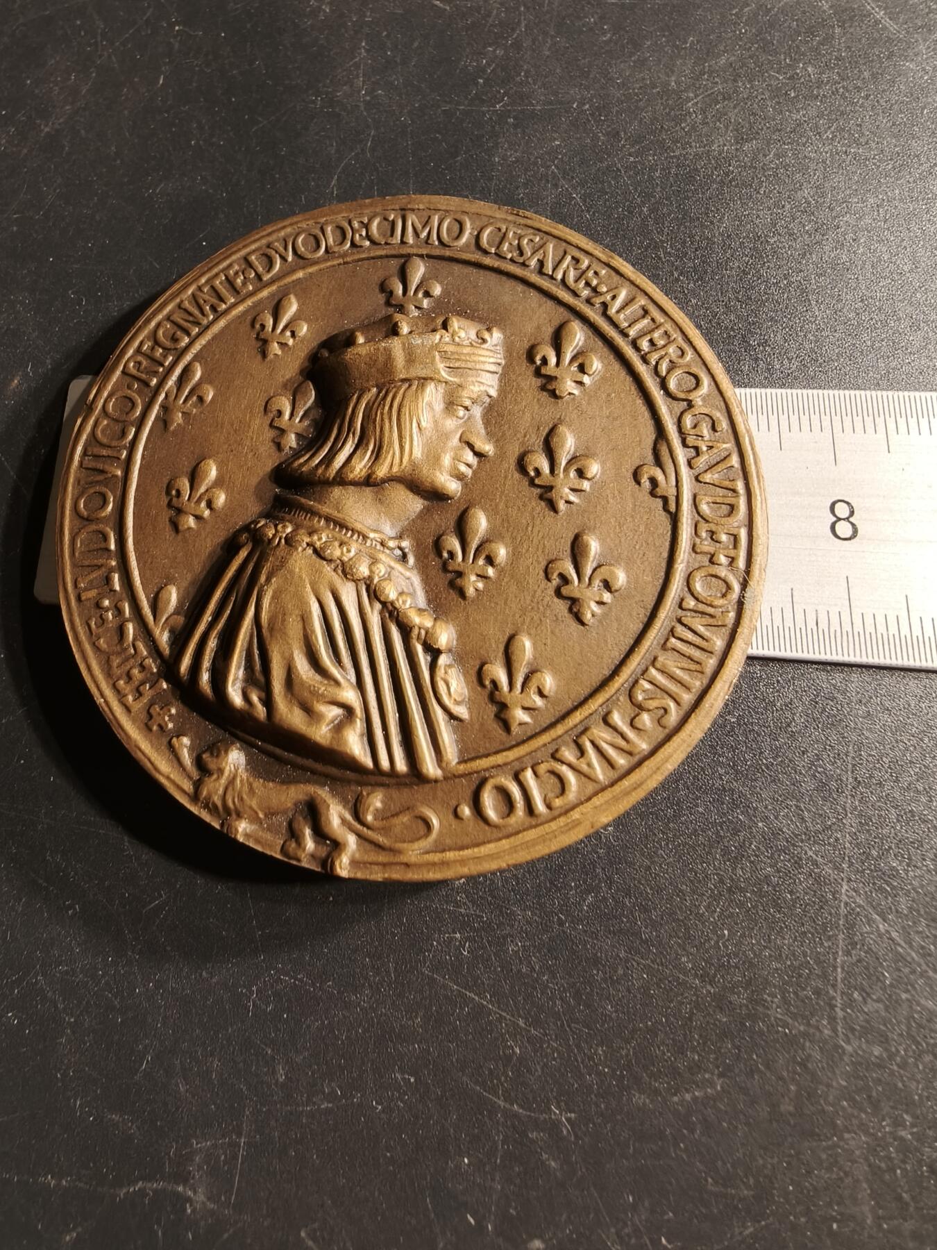 老王徽章第166期 法国路易十二世国王（1498-1515）与王后布列塔尼的安妮大铜章     高浮雕     原盒     直径72mm.    重量173.1g