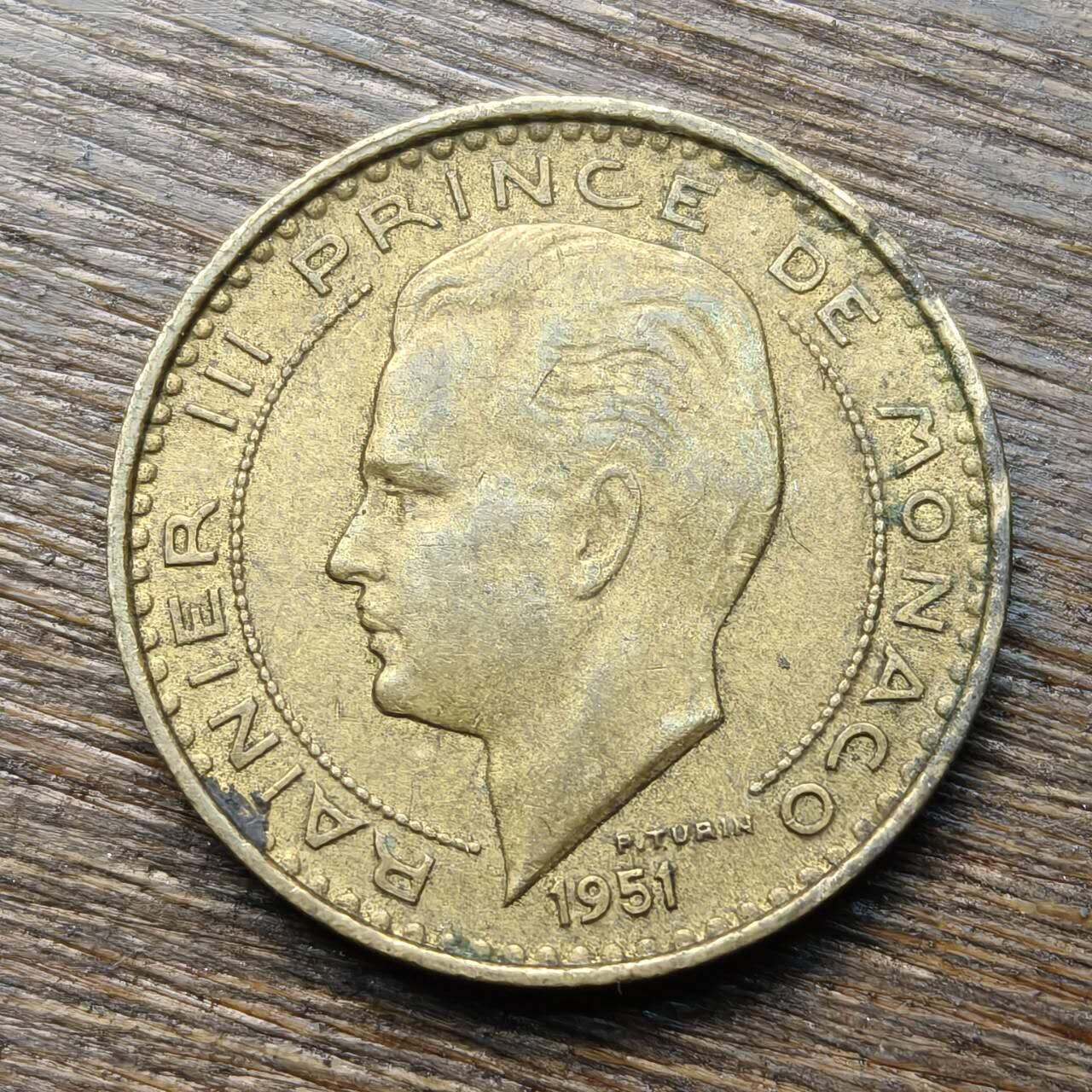 【铜匠收藏】★第133场★散币场，无佣金，30包邮。不满30元，支付5元运费。《接受代拍 代送NGC评级》 摩纳哥 1951年 10法郎 铜币