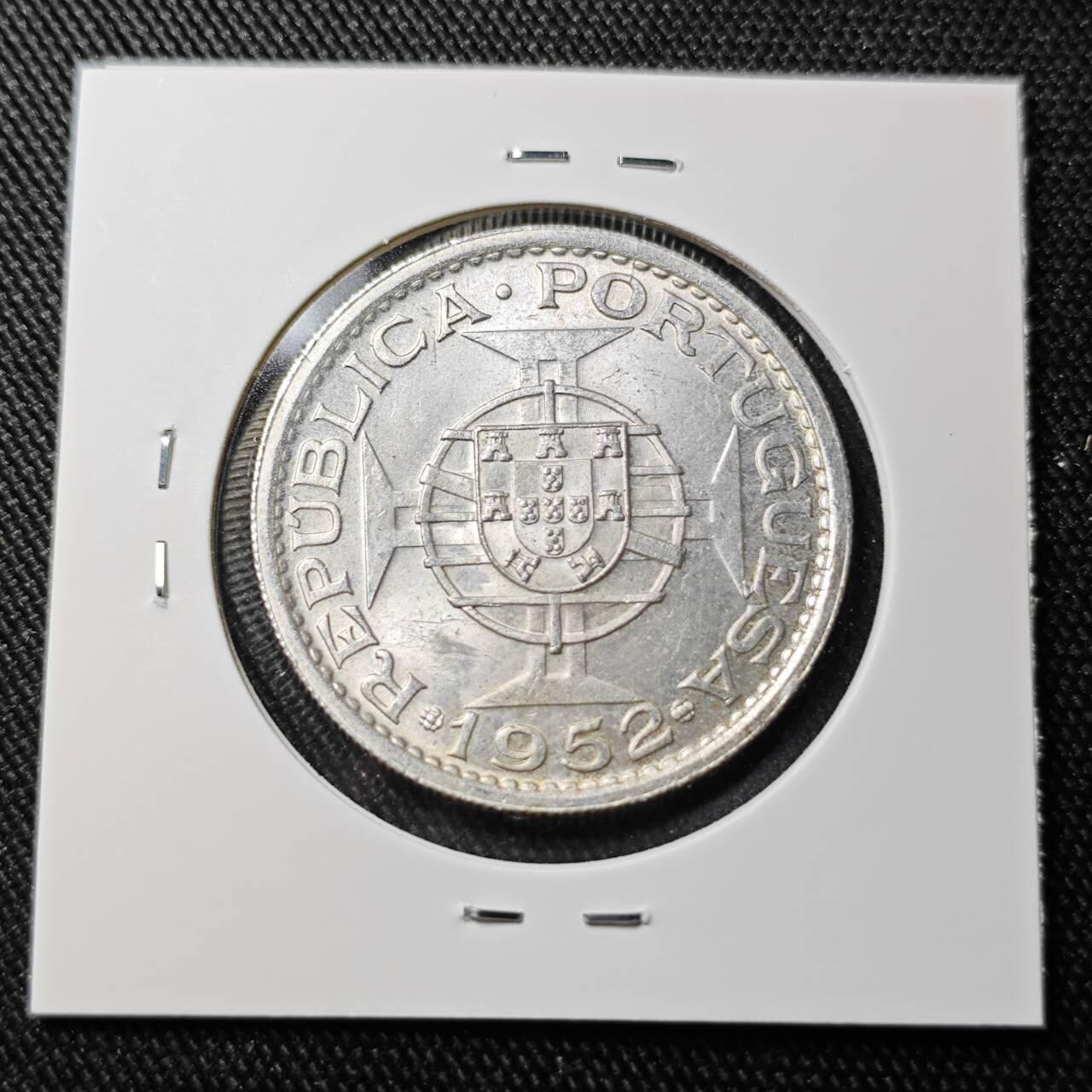 KK钱币收藏小铺 （套币 好品/批量散币 银币）专场  2月预留时间 周末发货  1952澳门5元银币 带光