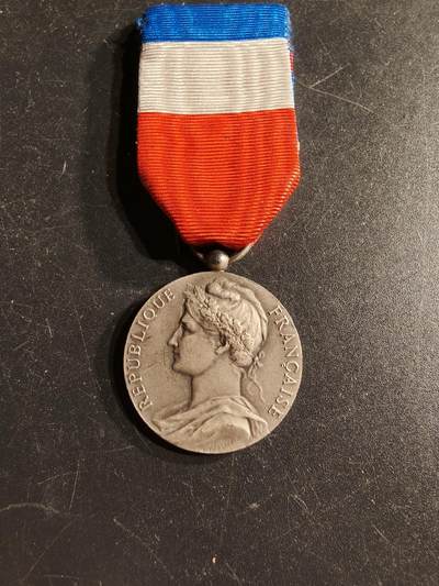 老王徽章第166期 - 法国银级劳工奖章     950银     12.1g