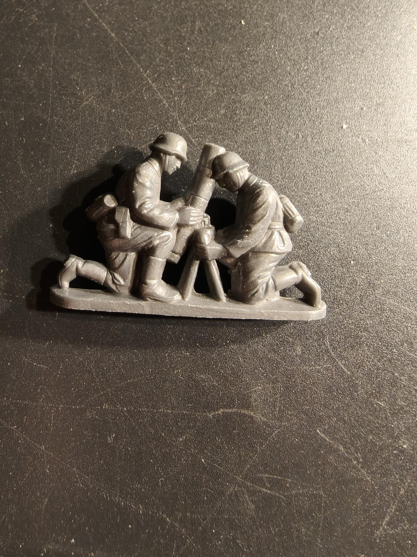 老王徽章第166期 德三迫击炮小组证章