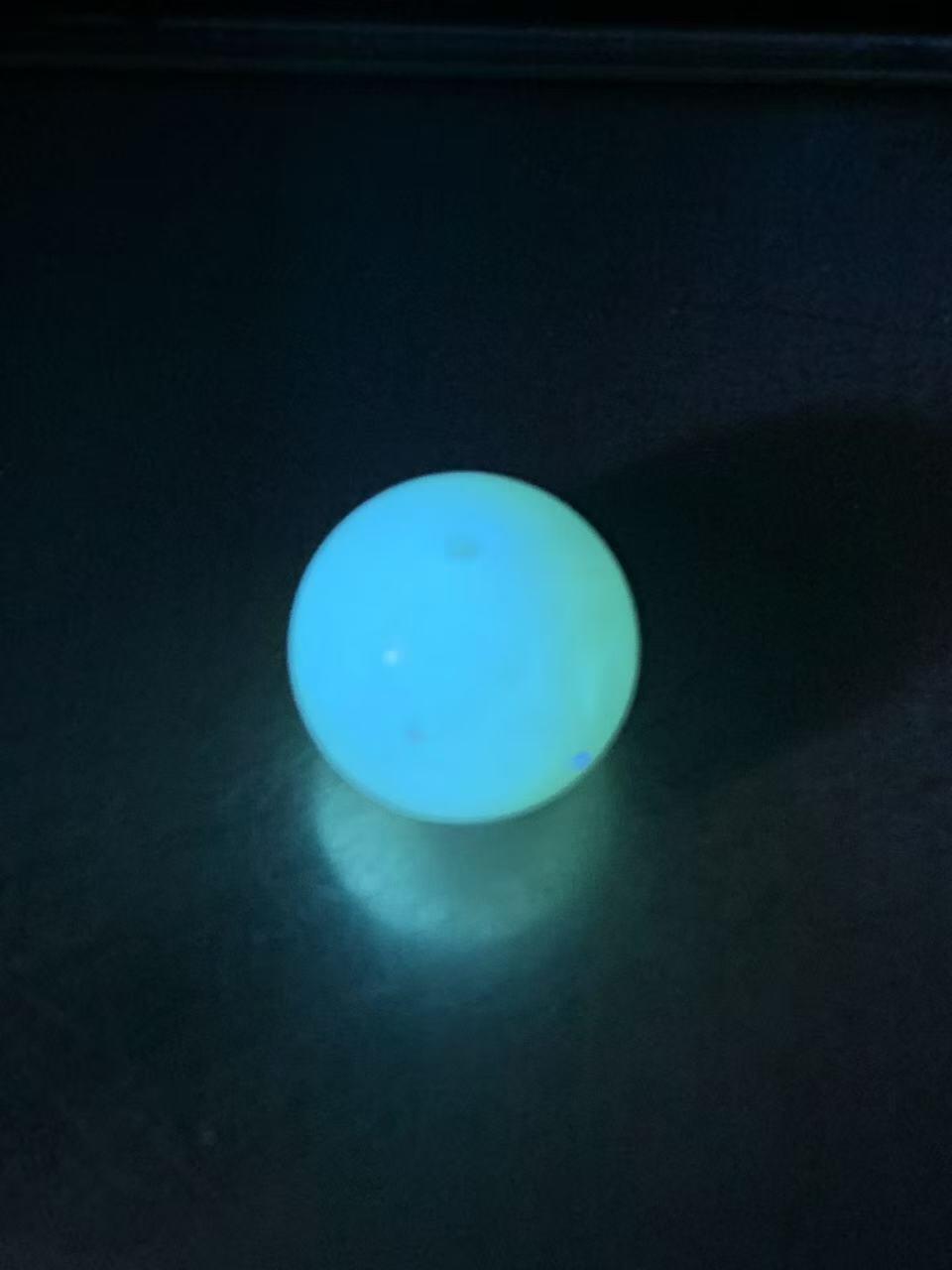 天然俄料原矿蜜蜡通货圆珠一颗，。