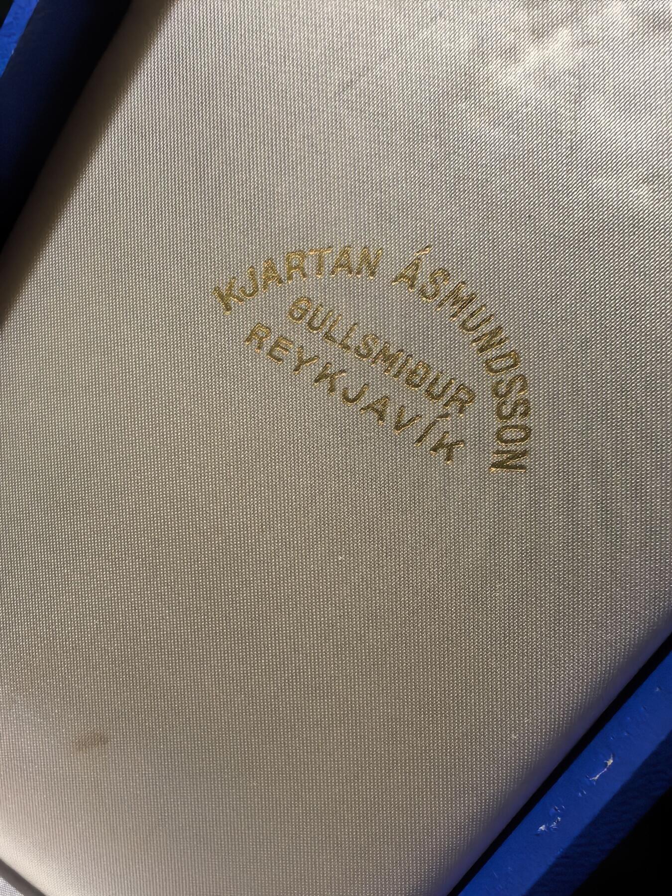 盛世勋华——号角文化勋章邮票专场拍卖第290期 冰岛大十字级猎鹰勋章 银质带银标 原盒带厂标 少见
