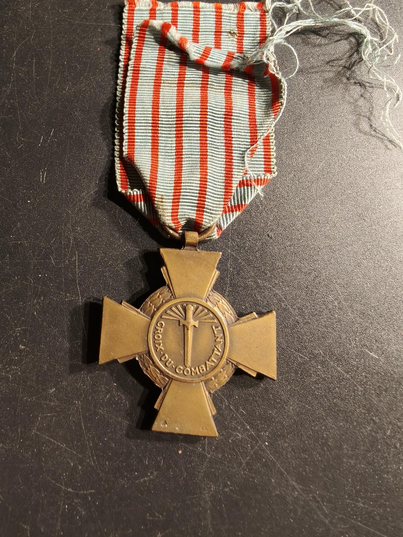 老王徽章第166期 法国战斗十字奖章