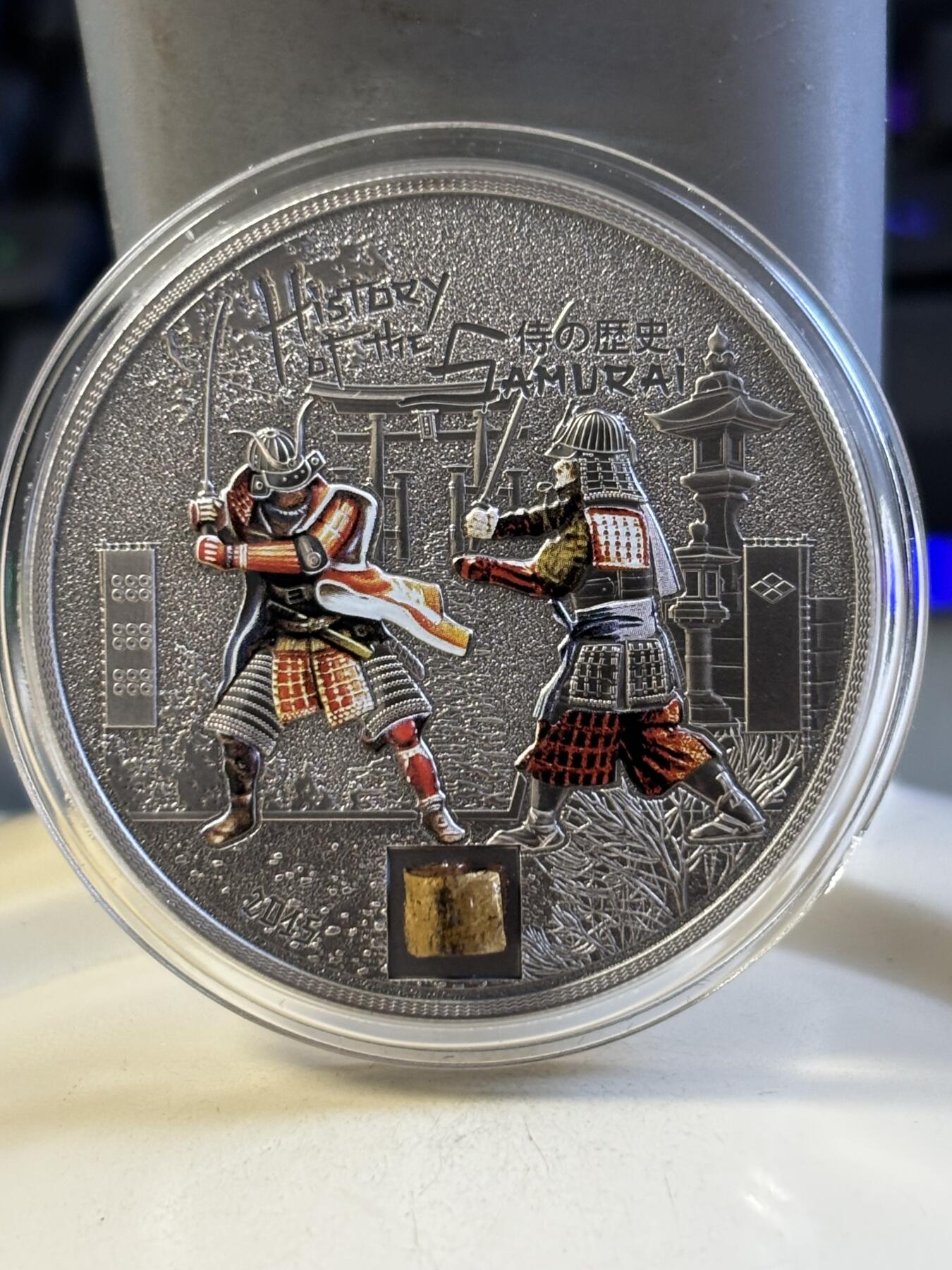 第183期拍卖 库克2015年武士的历史镶嵌真实铠甲1盎司仿古银币，999银，发行999枚