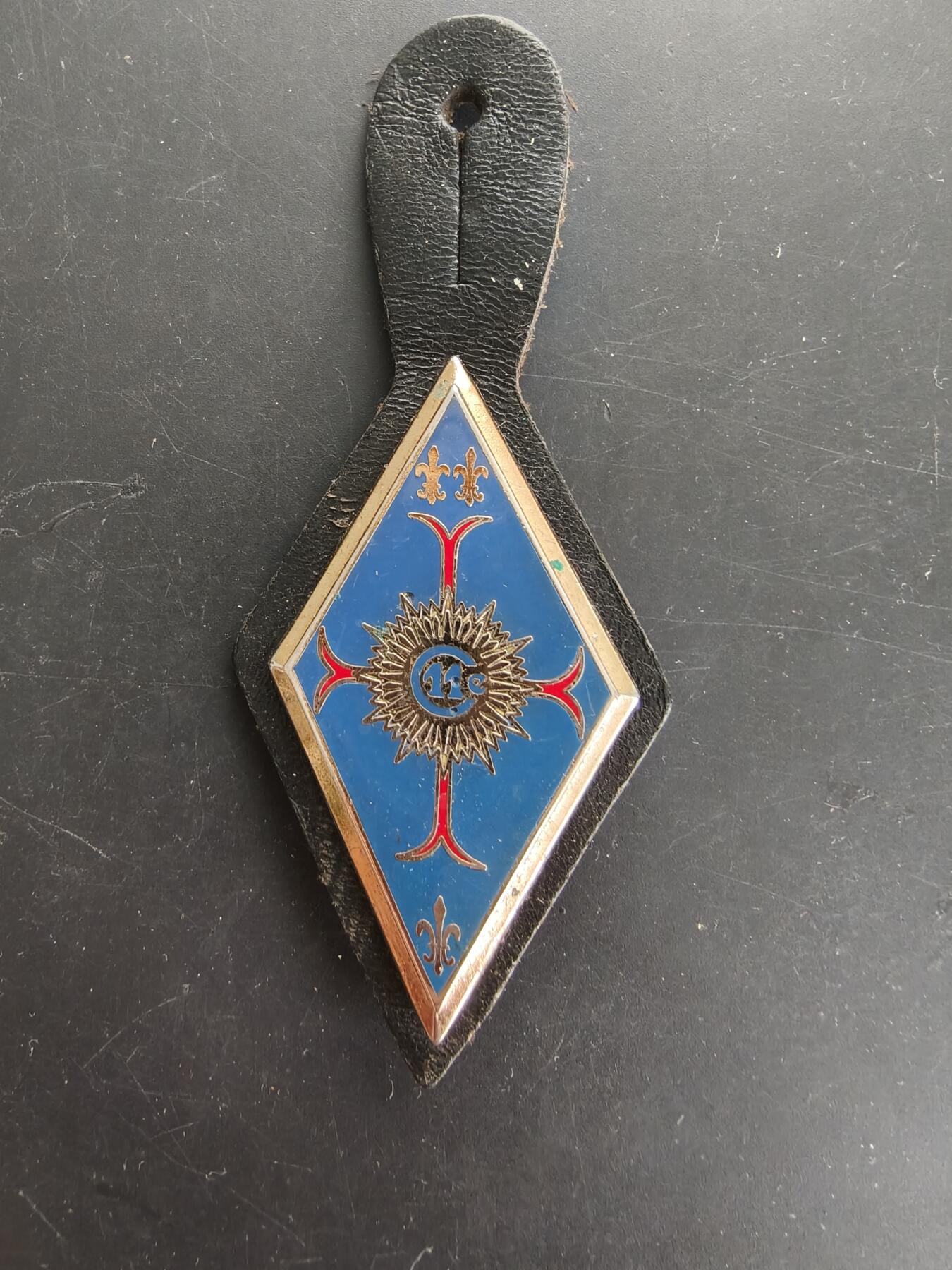 老王徽章第166期 法国第11胸甲骑兵团证章