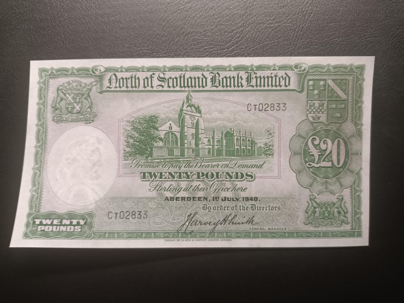 2025十一月第七期，总205期 苏格兰北方银行1940年20镑AUNC无47千位号2833，阿伯丁大教堂和银行徽章，极稀有早期战前大票幅大面值品种，已不存在的银行