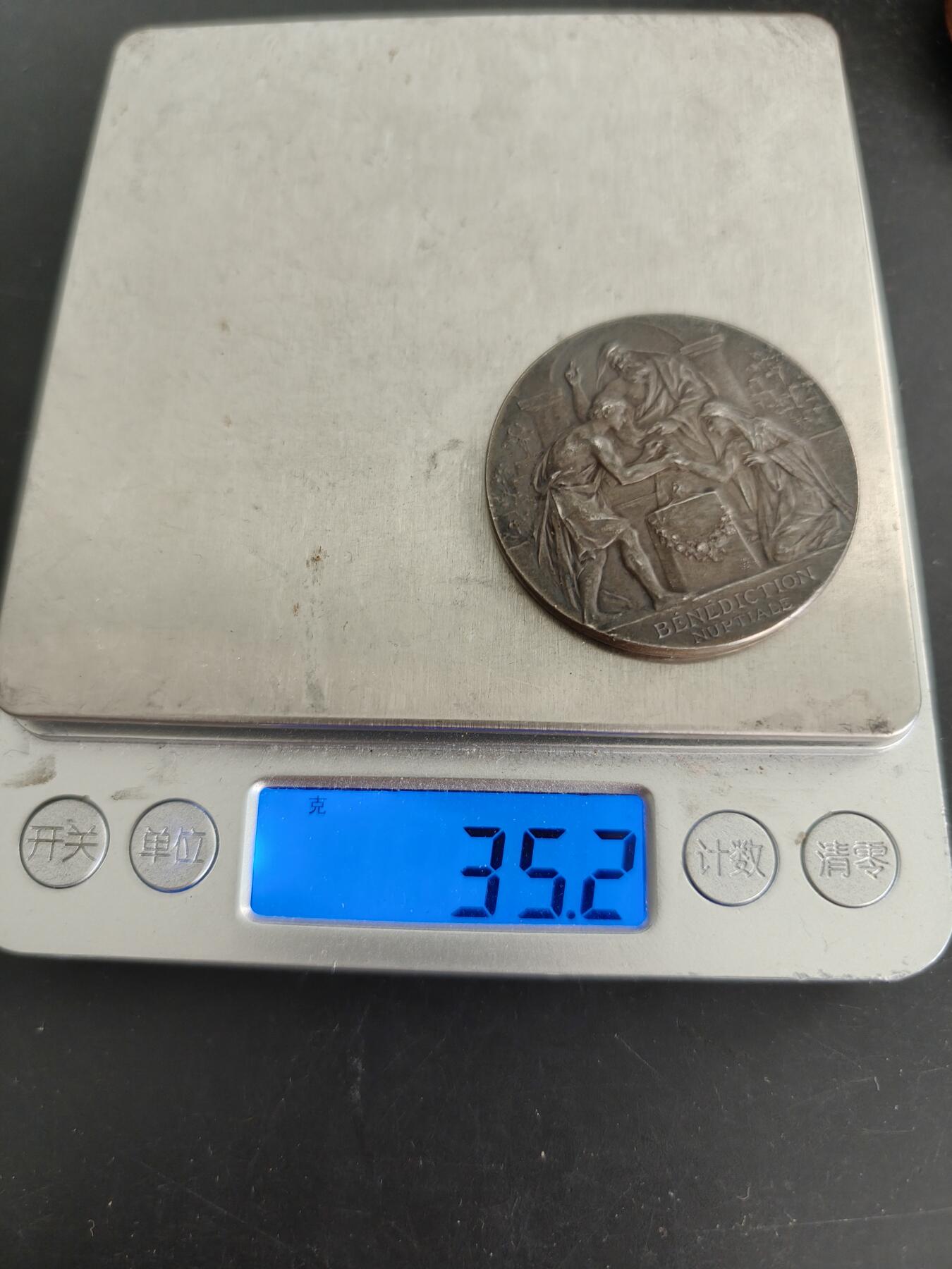 老王徽章第166期 法国大尺寸婚章    大师波特版     原盒    950银    直径42mm.    重量35.2g