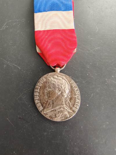 老王徽章第166期 - 法国银级劳工奖章     950银     11.5g