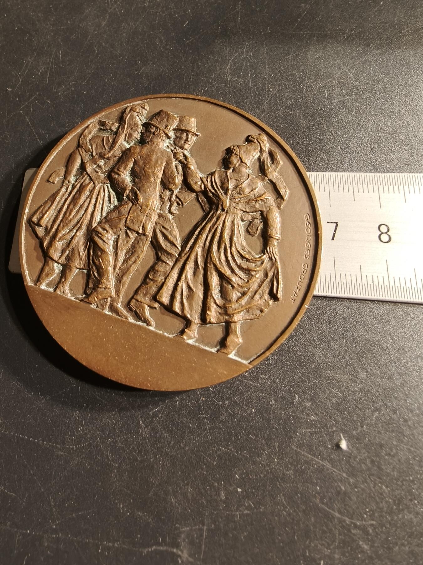 老王徽章第166期 法国上诺曼底大区大铜章    高浮雕    Crouzat作品     直径68mm.   重量140g