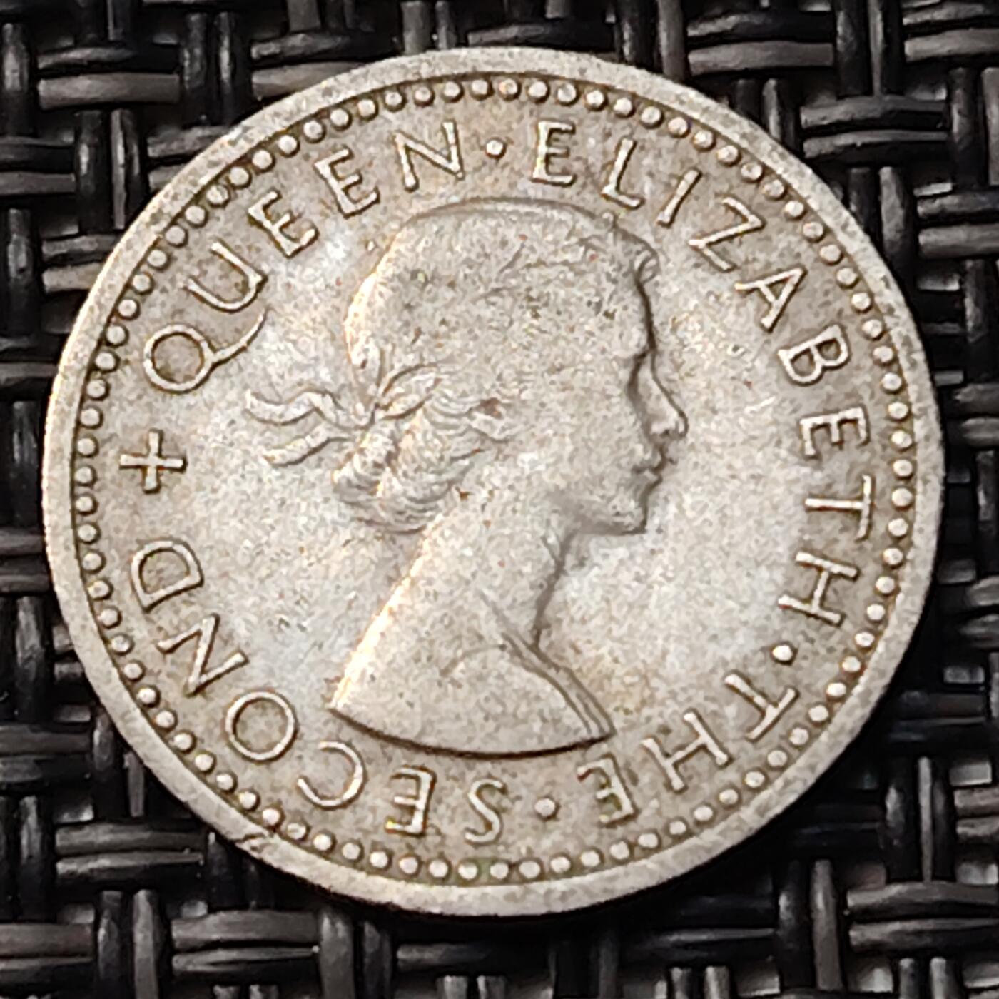 布加迪🐬～世界钱币(上海)🌾第 262 期 /  各国套币和散币 罗德西亚和尼亚萨兰 1957年 3便士 女王头像