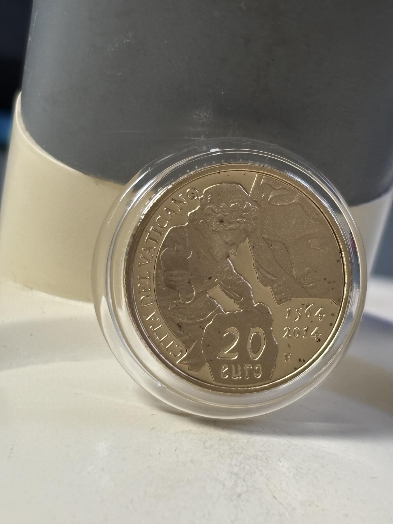 第183期拍卖 梵蒂冈2014年文艺复兴米开朗基罗逝世纪念金币，917金，6克，发行2400枚，有氧化点