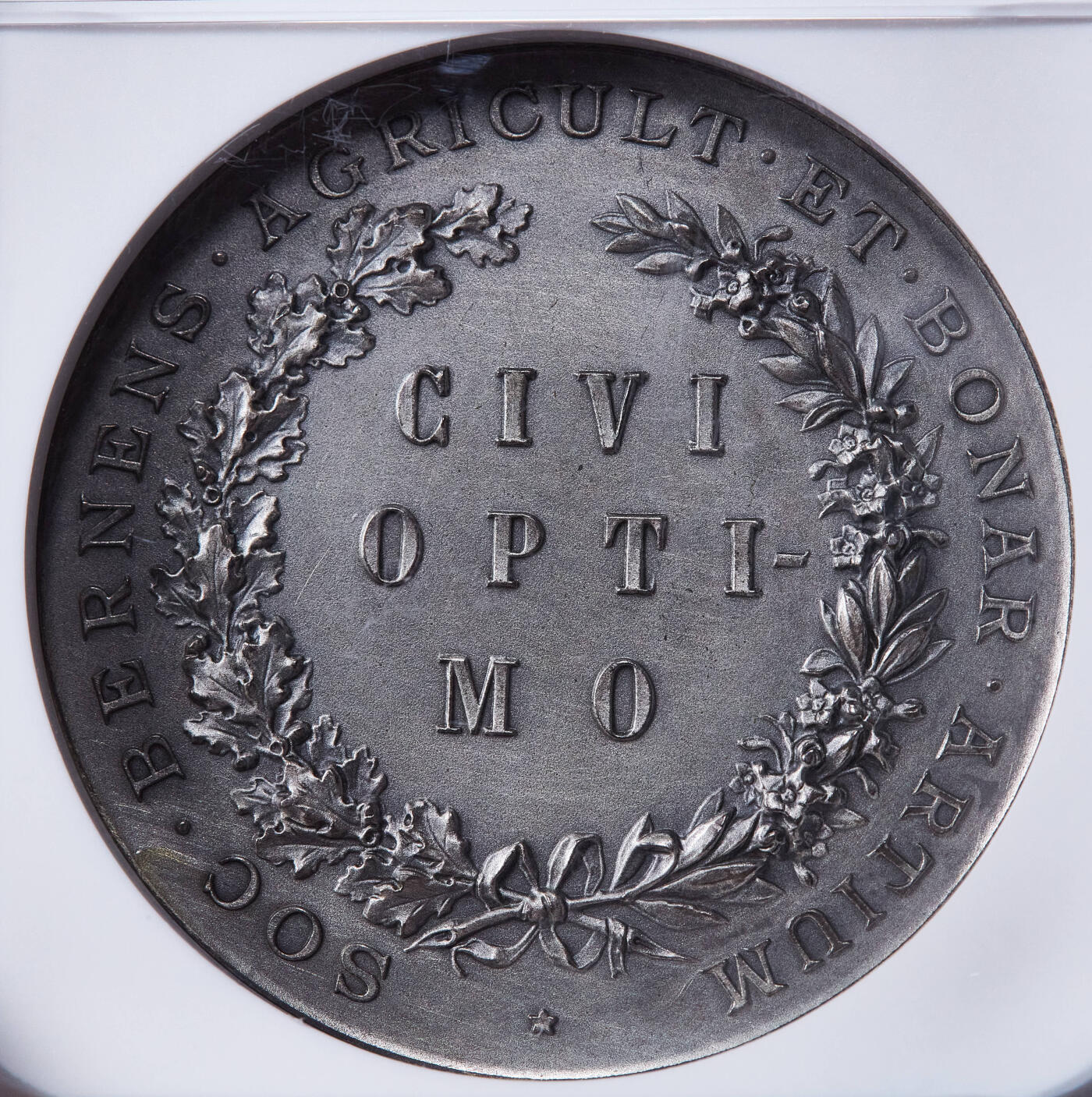 【俄甄集藏】2025年(045)12-03 星期三 晚 19:30 全场包邮 瑞士1759年伯尔尼农业与工商业经济协会表彰大银章，NGC MS62，磨砂底板，雕刻家弗朗索·洪贝格作品，稀有