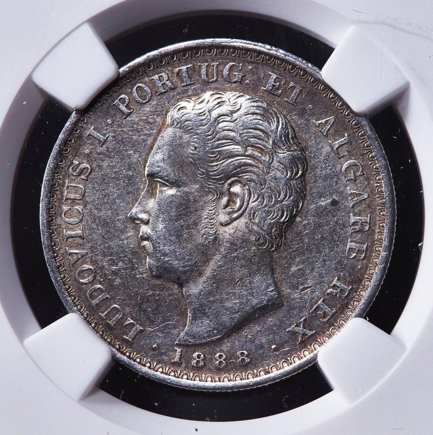 【俄甄集藏】2025年(045)12-03 星期三 晚 19:30 全场包邮 葡萄牙王国1888年路易斯一世500瑞斯银币，NGC AUD，原味老包浆