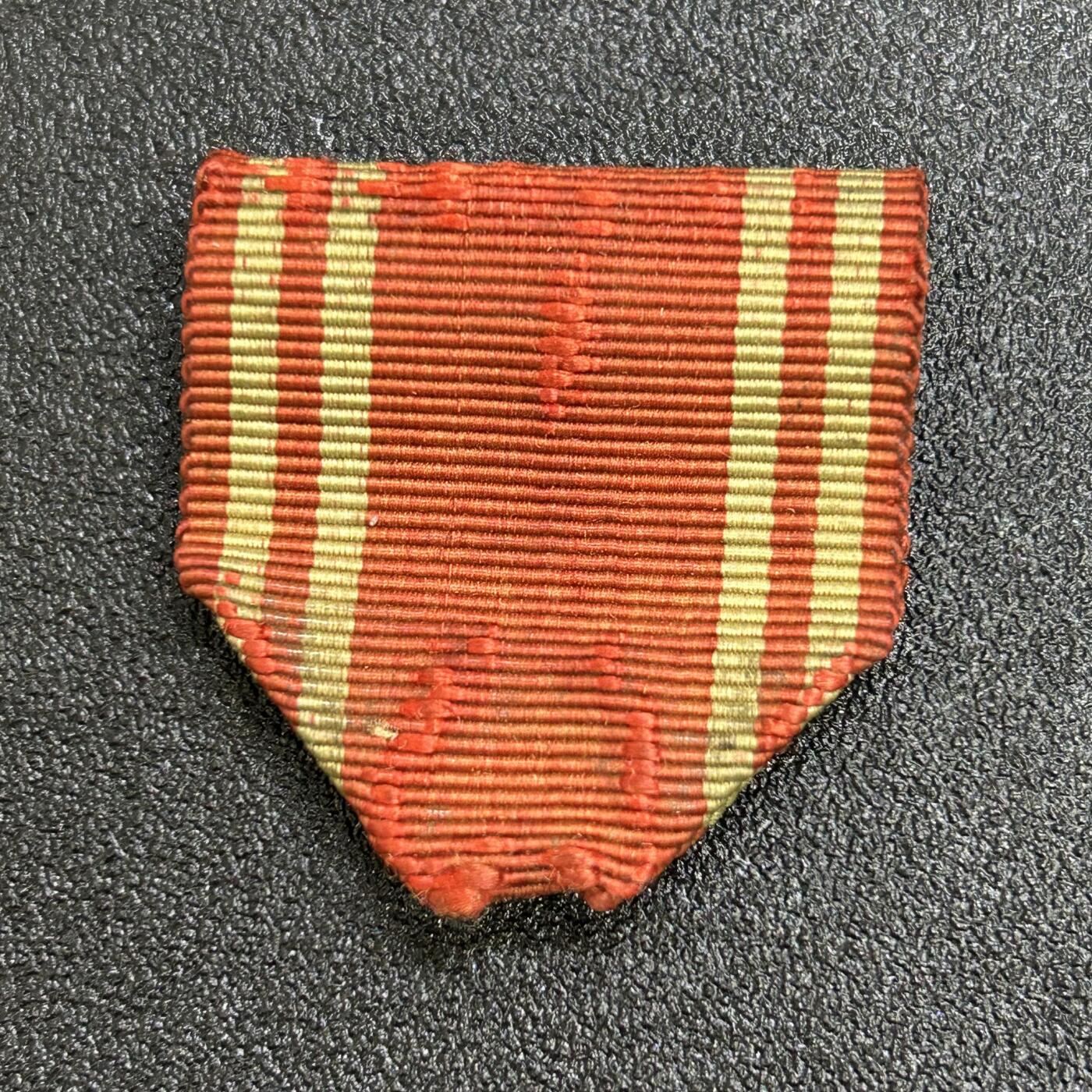 西秦中古拍卖第六十八期 日本红十字奖章绶带