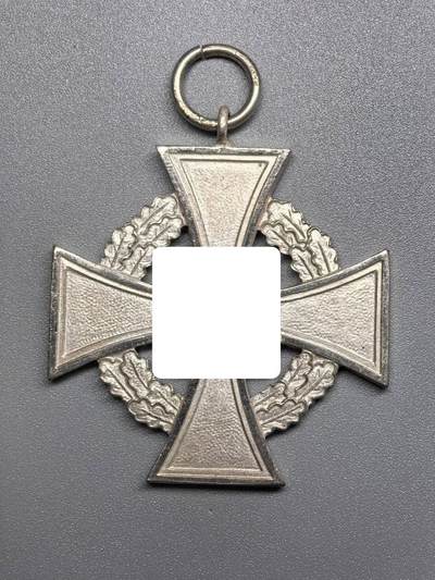 小驴勋章奖章收藏11月29日周六晚六点拍卖（珍爱和平，收藏战争，铭记历史，勿忘国耻，忠党爱国。有偿代拍，送拍规则在简介最后，参拍须阅读规则后再参拍，关系到运费包装发货时效真假辨别等关键信息，拍卖时不再发原图，看大图店主微信码在拍卖店铺介绍里） - 得3忠诚服务奖章，铜合金镀银珐琅