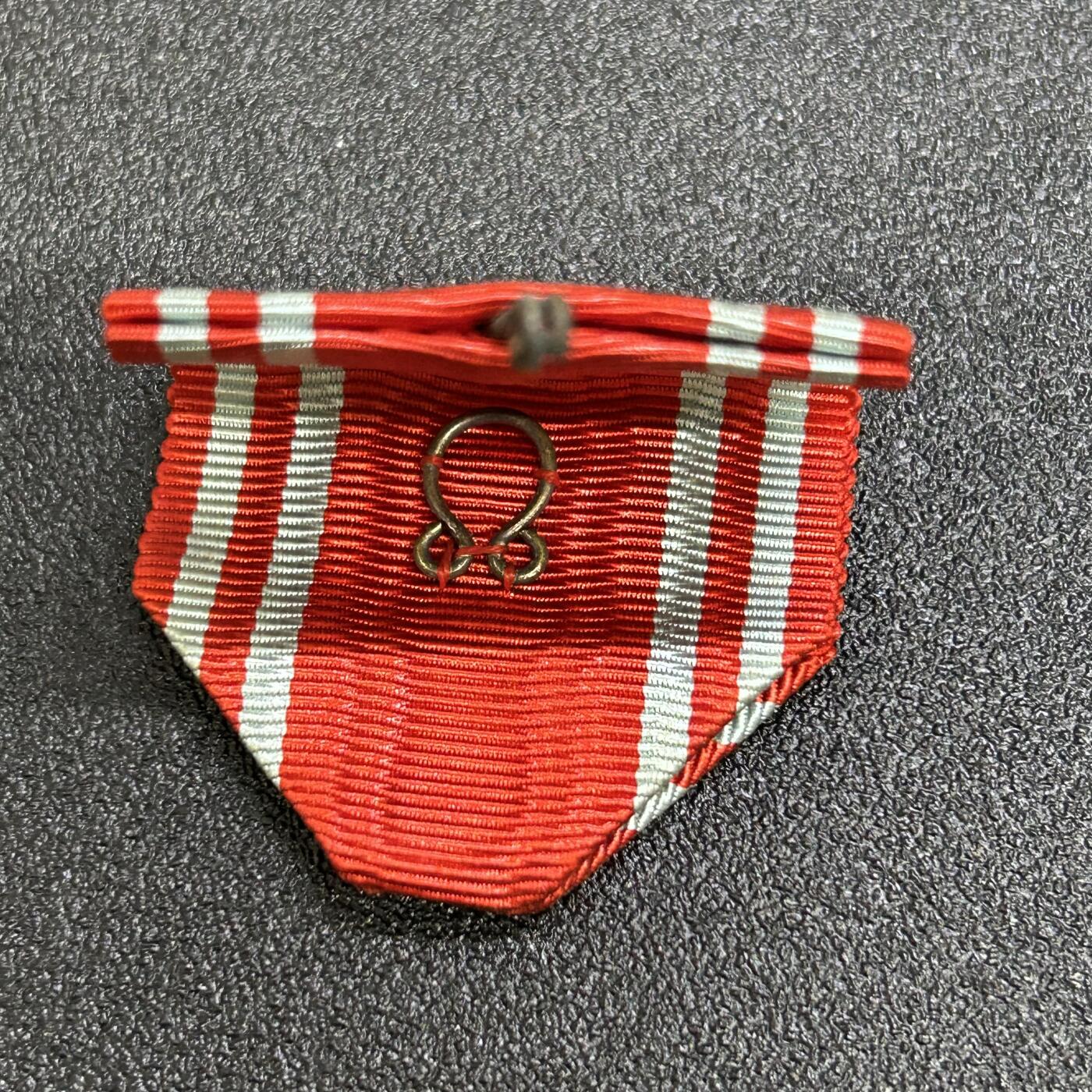 西秦中古拍卖第六十八期 日本红十字奖章绶带