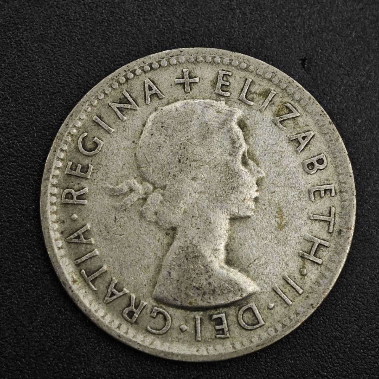 【淘币小摊】限时拍第八百一十二拍  小银币场  满百包邮可预留两周  周一统一发货  澳大利亚1954年伊丽莎白二世一先令银币