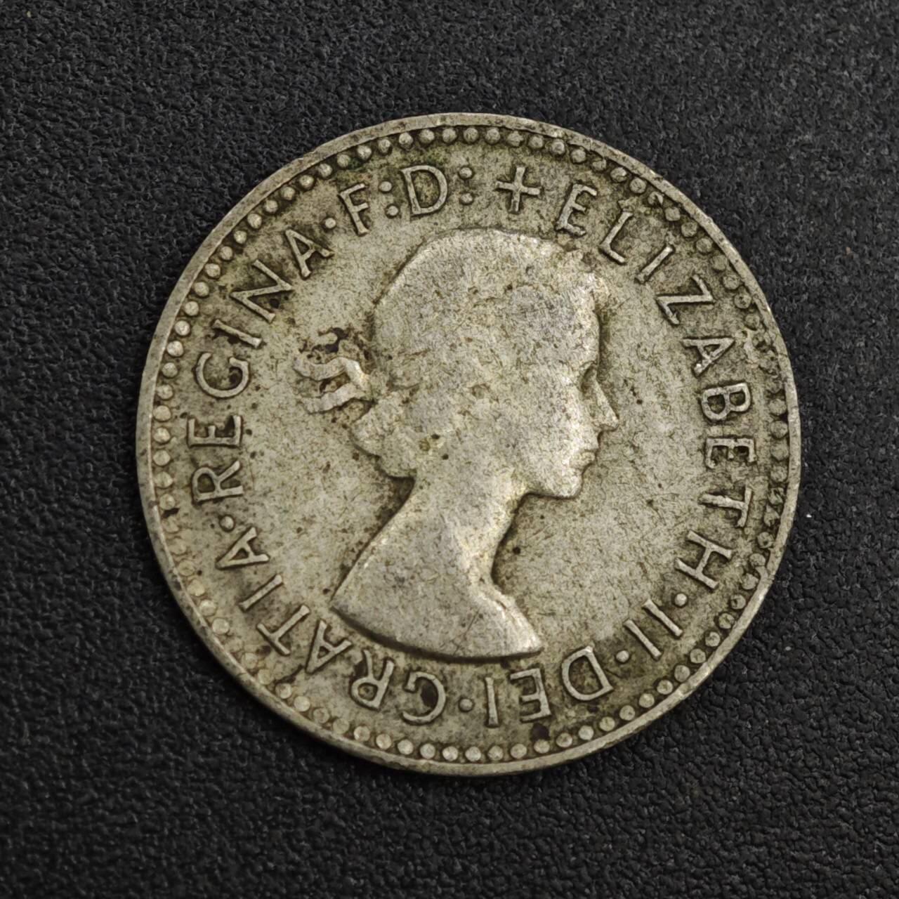 【淘币小摊】限时拍第八百一十二拍  小银币场  满百包邮可预留两周  周一统一发货  澳大利亚1955年伊丽莎白二世3便士银币