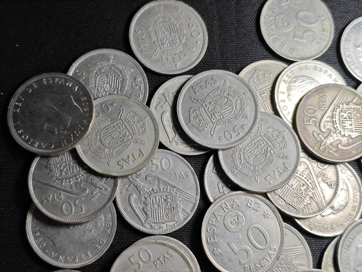 KK钱币收藏小铺 （套币 好品/批量散币 银币）专场  2月预留时间 周末发货  西班牙50比塞塔一组45枚 含纪念币