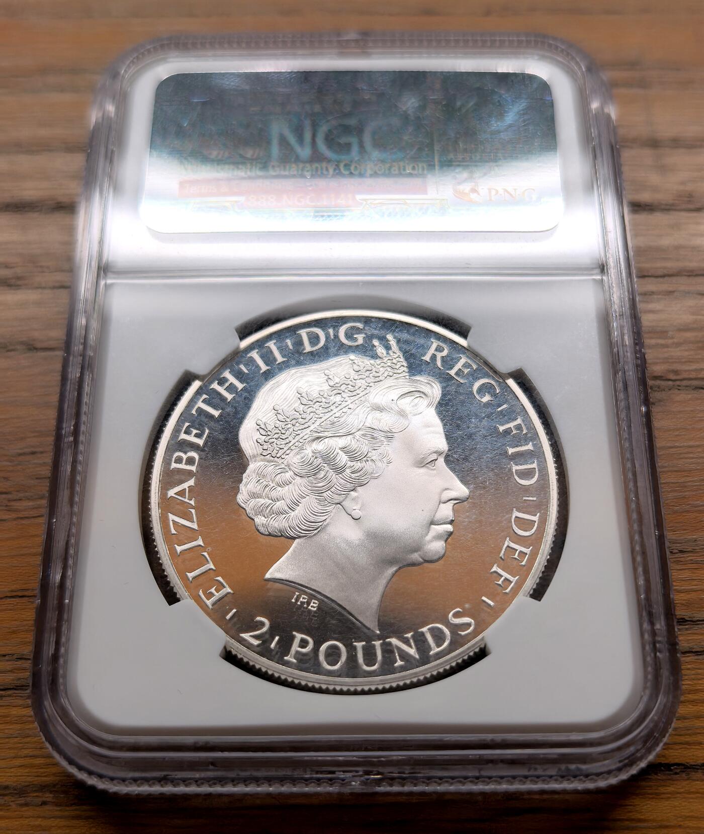 纫秋兰以为佩·凡希社微拍感恩专场 2011英国新版不列颠尼亚2镑大银NGC-PF69UC