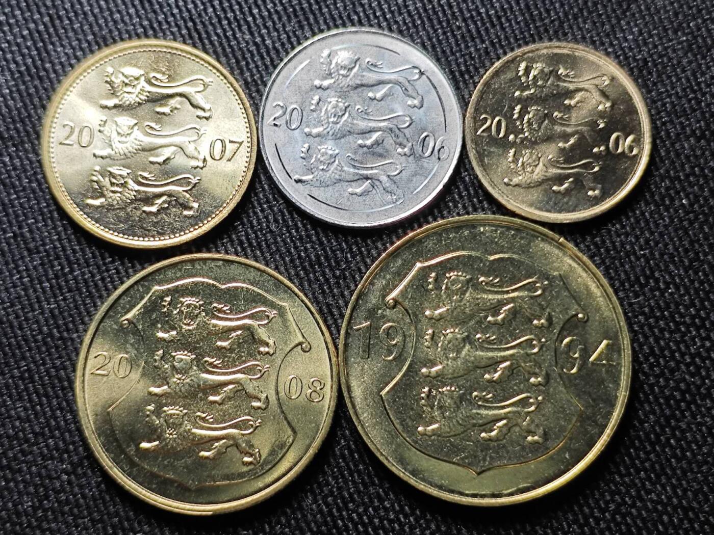 KK钱币收藏小铺 （套币 好品/批量散币 银币）专场  2月预留时间 周末发货  爱沙尼亚大小面值一套 好品