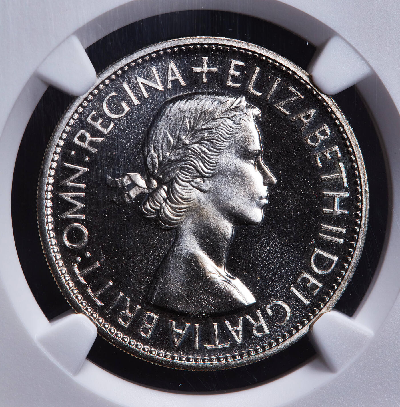 【俄甄集藏】2025年(045)12-03 星期三 晚 19:30 全场包邮 英国1953年伊丽莎白二世加冕半克朗精制纪念币，NGC PF65，凝霜感强