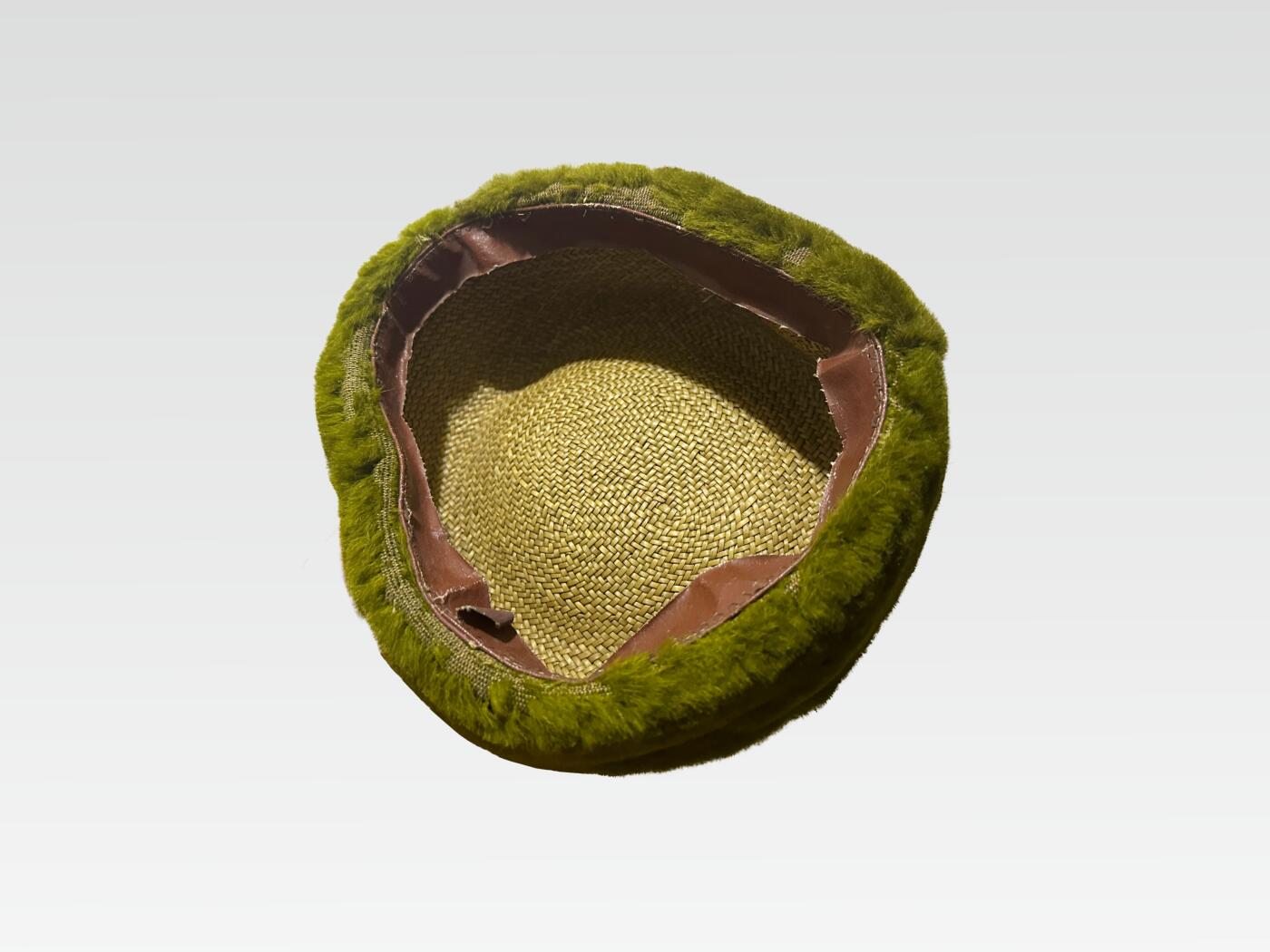 【第貳場】近代勋奖章徽章服饰杂项专场 鸭绿江畔 保家卫国—高级军官纬毛冬帽—编织物内胆