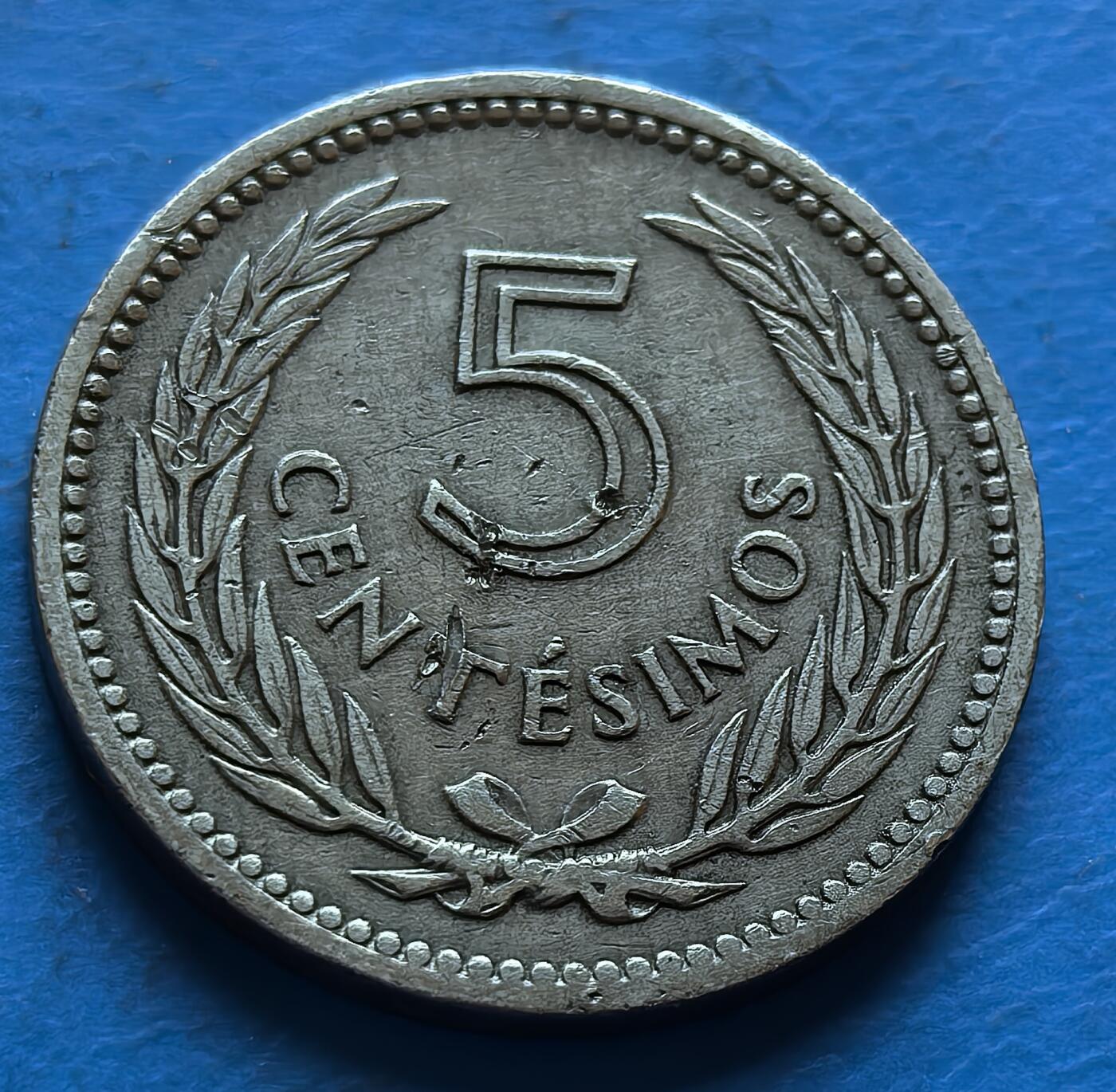 外国优质老铜币银币，周六九点倒数截拍，满百包邮，可寄存半年，喜欢朋友微信扫描二维码可直接参拍