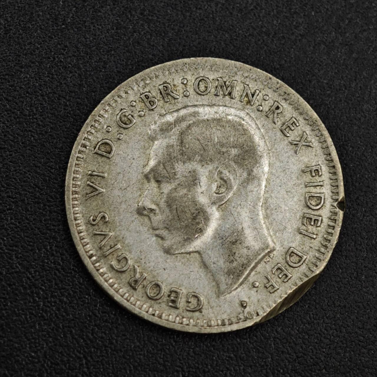 【淘币小摊】限时拍第八百一十二拍  小银币场  满百包邮可预留两周  周一统一发货  澳大利亚1952年乔治六世3便士银币