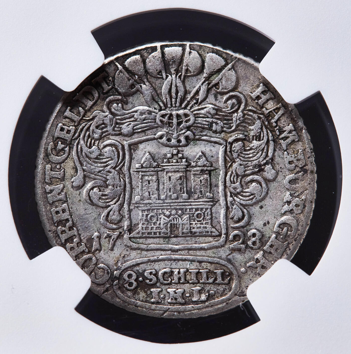 【俄甄集藏】2025年(045)12-03 星期三 晚 19:30 全场包邮 神圣罗马帝国-德国汉堡1728年IHL版8先令银币，NGC XF40，打制周正，无弱打难得，原味包浆，少见品种