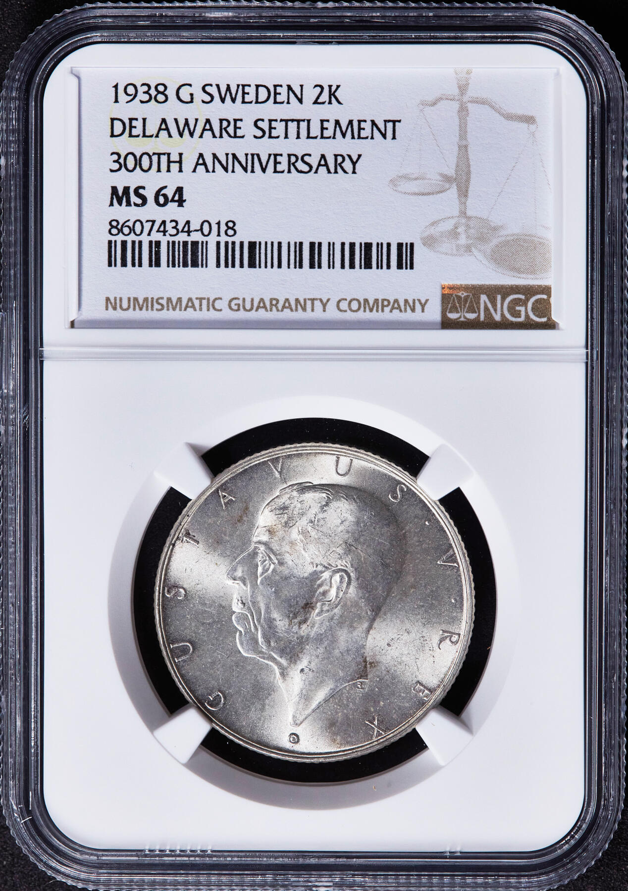 【俄甄集藏】2025年(045)12-03 星期三 晚 19:30 全场包邮 瑞典1938年G版美国特拉华州移民三百年纪念2克朗银币，NGC MS64，车轮转光