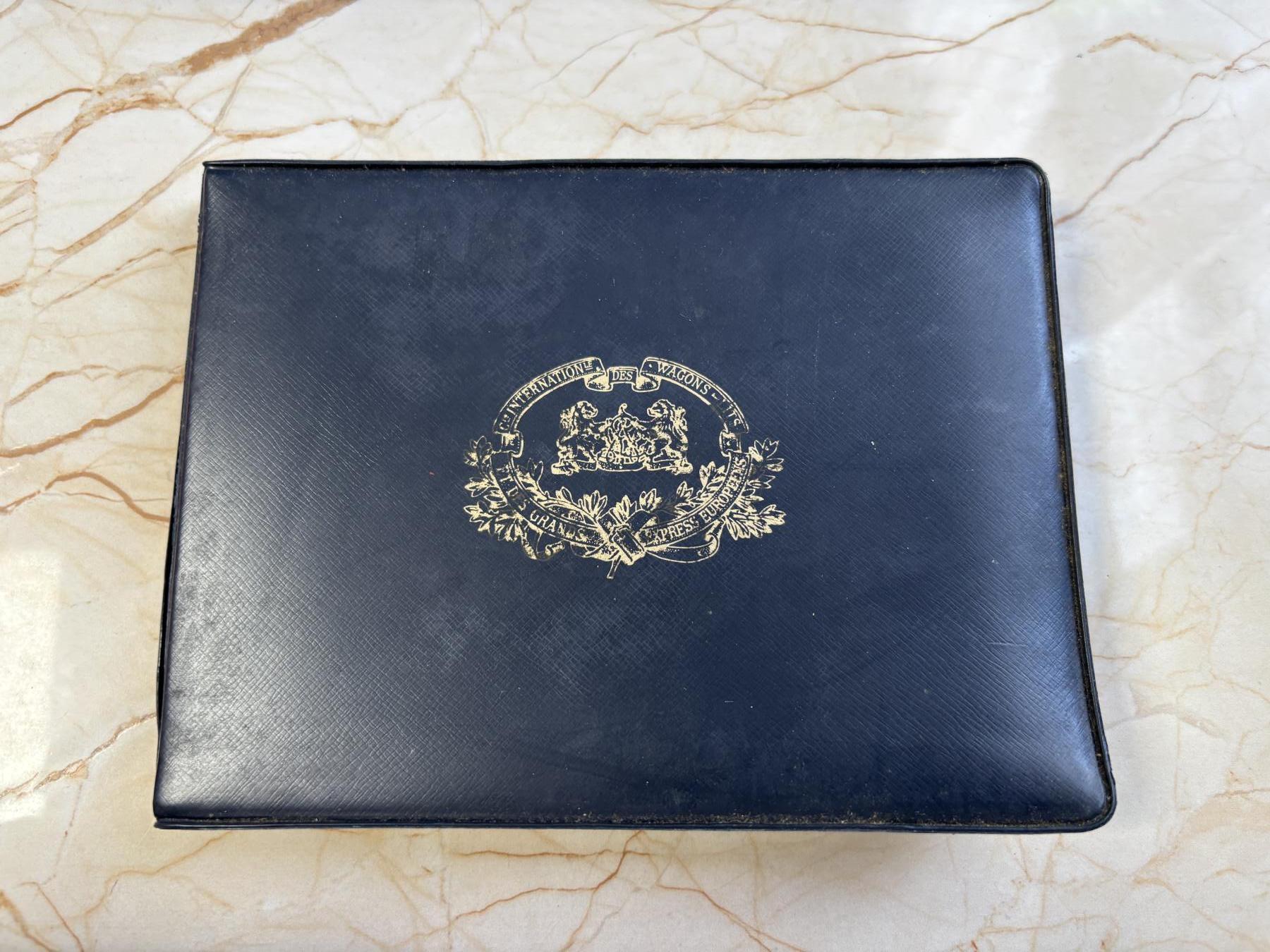 第183期拍卖 国外发行东方快车的最后旅程纪念银章，925银，边齿有标，带卡重22克，直径32毫米