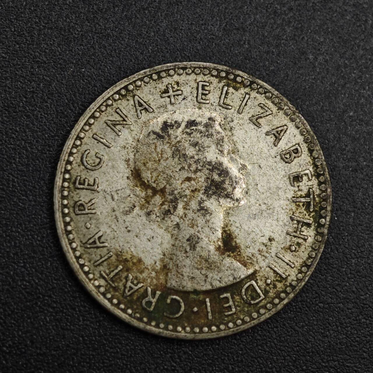 【淘币小摊】限时拍第八百一十二拍  小银币场  满百包邮可预留两周  周一统一发货  澳大利亚1954年伊丽莎白二世6便士银币