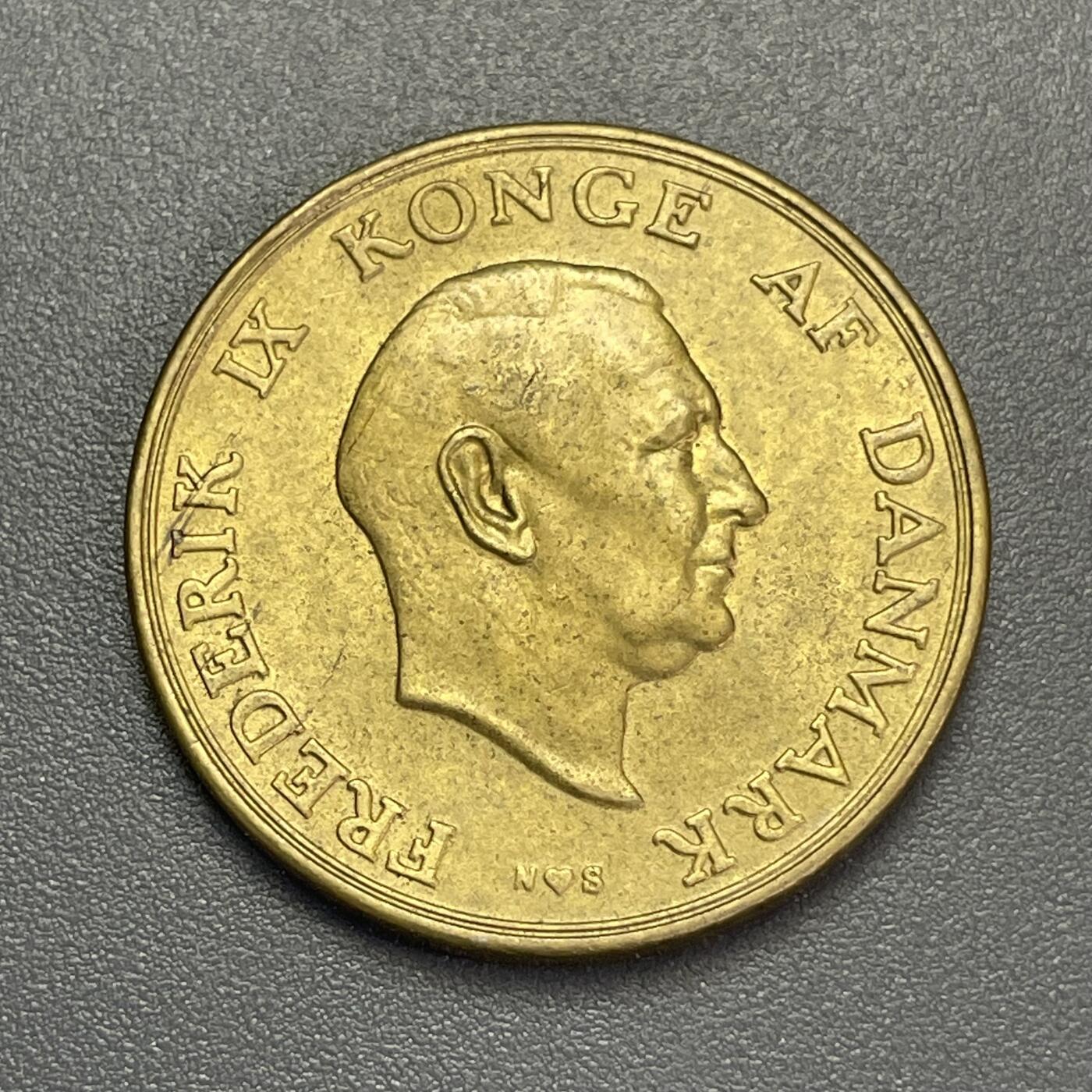 回流1130 较少 丹麦1949年2克朗大铜币31mm美品 弗雷德里克九世 发行量27W