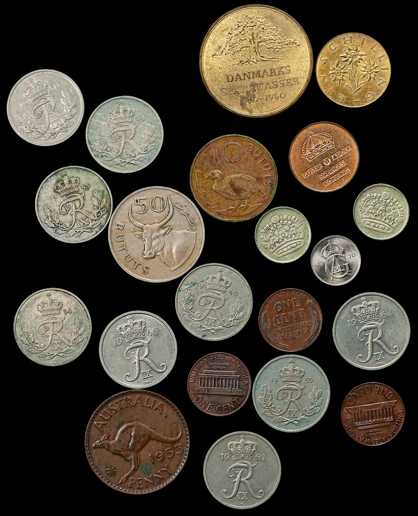 修遠堂世界钱币第九十五期 外国现代币一组108枚 主要是丹麦 含有少量美国，冈比亚，澳大利亚，瑞典