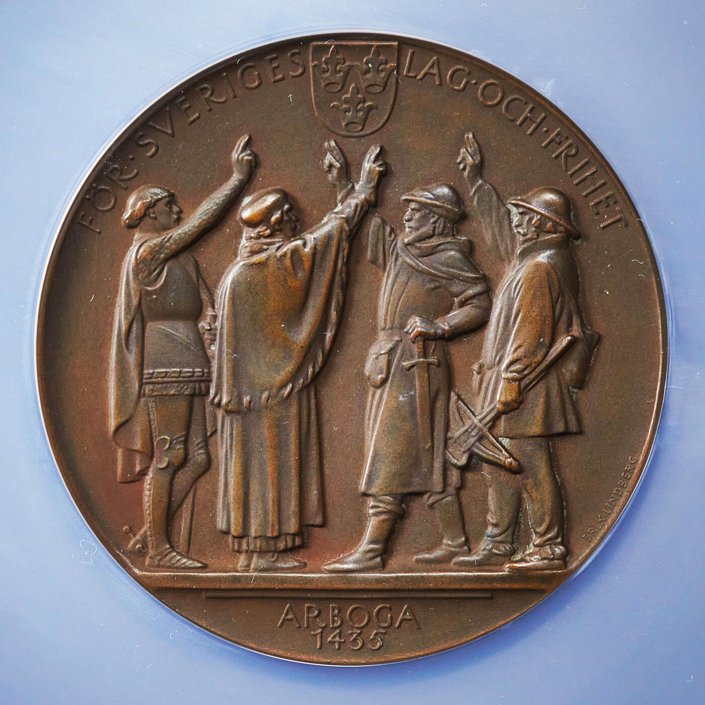 【俄甄集藏】2025年(045)12-03 星期三 晚 19:30 全场包邮 瑞典1935年纪念阿尔博加建城500周年暨瑞典中世纪政治议会成立大铜章，NGC MS63，巧克力包浆，直径：57mm，呼应“阿尔博加议会”中法律与自由的历史精神传承