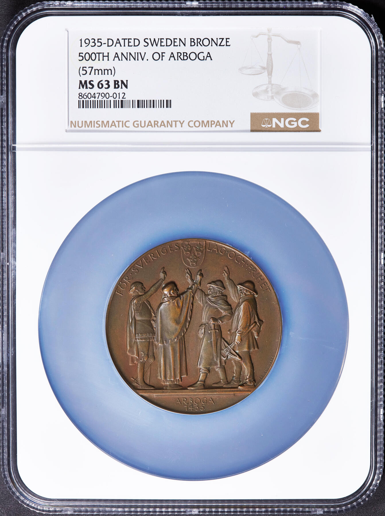 【俄甄集藏】2025年(045)12-03 星期三 晚 19:30 全场包邮 瑞典1935年纪念阿尔博加建城500周年暨瑞典中世纪政治议会成立大铜章，NGC MS63，巧克力包浆，直径：57mm，呼应“阿尔博加议会”中法律与自由的历史精神传承