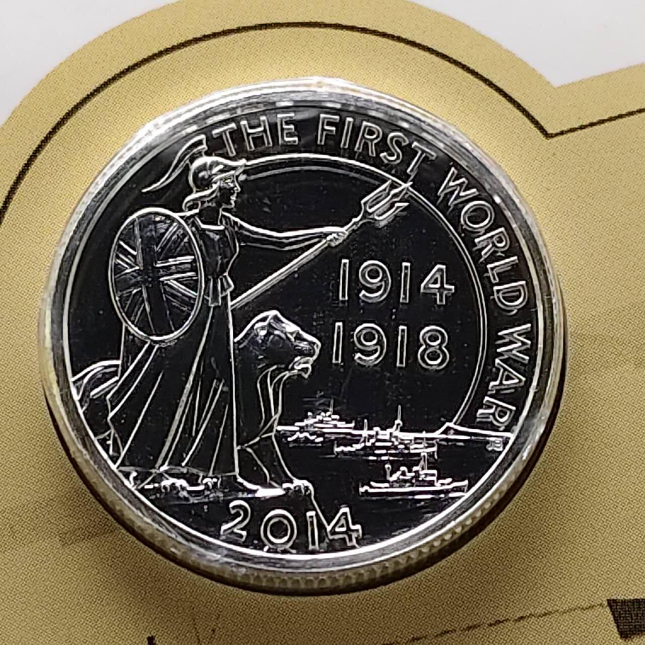 【全场包邮】纯粹捡漏拍483场（免费代拍第20场） 英国2014年20镑一战结束一百周年官方卡装纪念银币