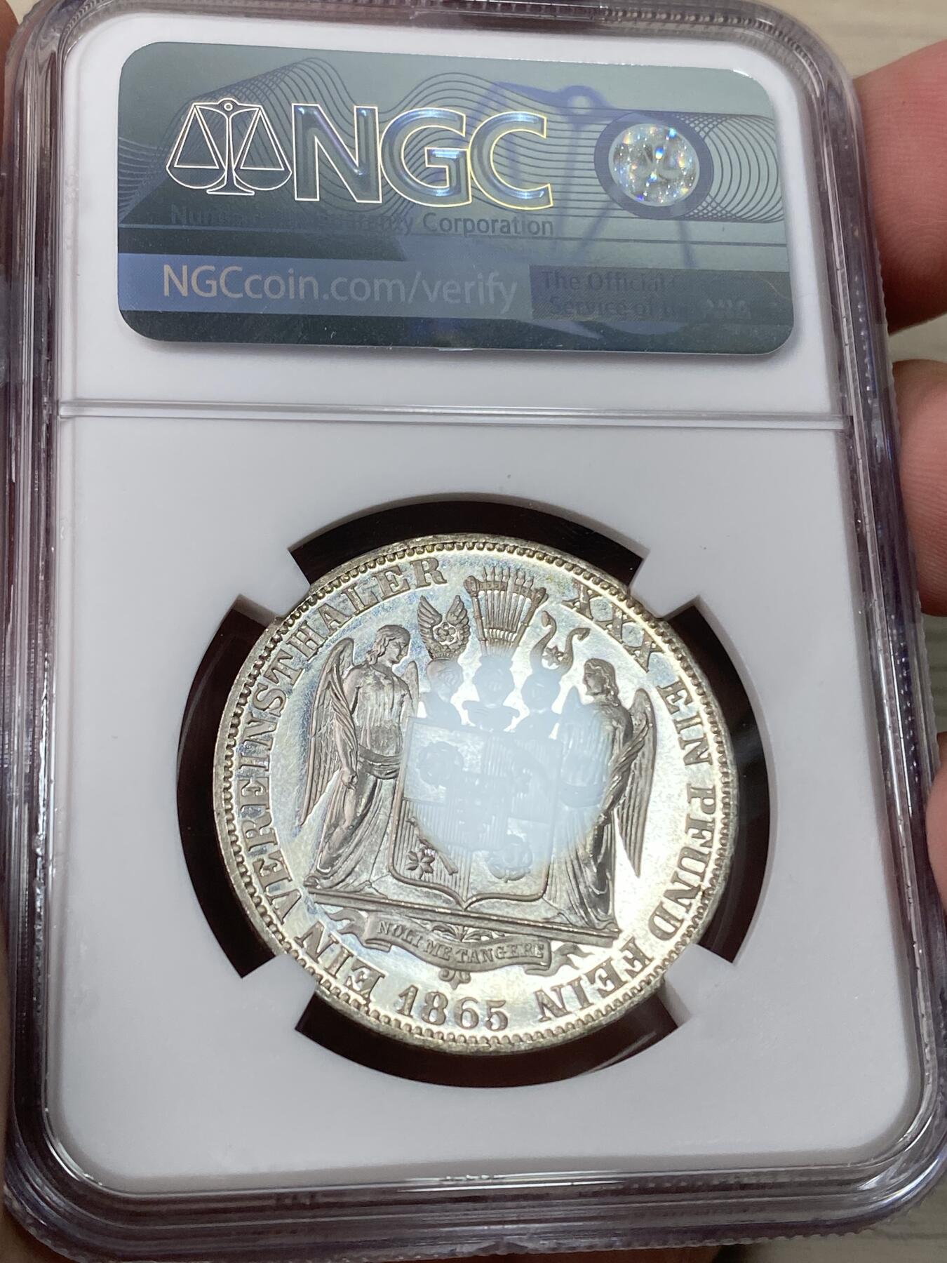 万国钱币拍卖第056期