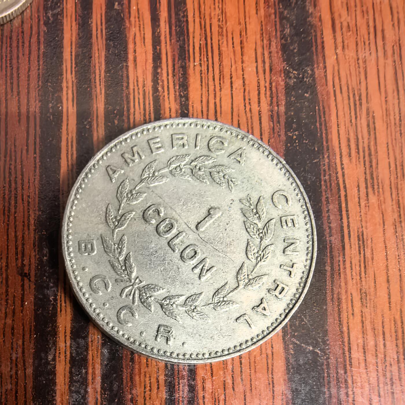 泡泡币外币第三十六场可代拍15038385335微信 哥斯达黎加硬币。