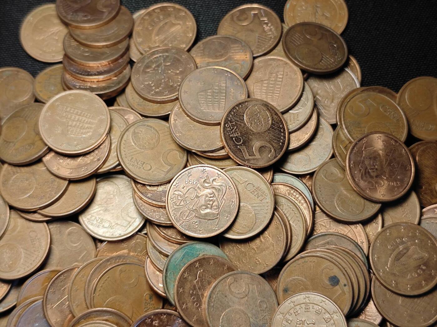 KK钱币收藏小铺 （套币 好品/批量散币 银币）专场  2月预留时间 周末发货  欧元5欧分一组302枚 面值15.1欧元 含少见国家